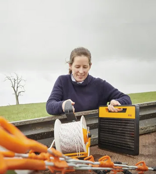 Gallagher S120 Lithium Solar Fence Energizer - Image 4